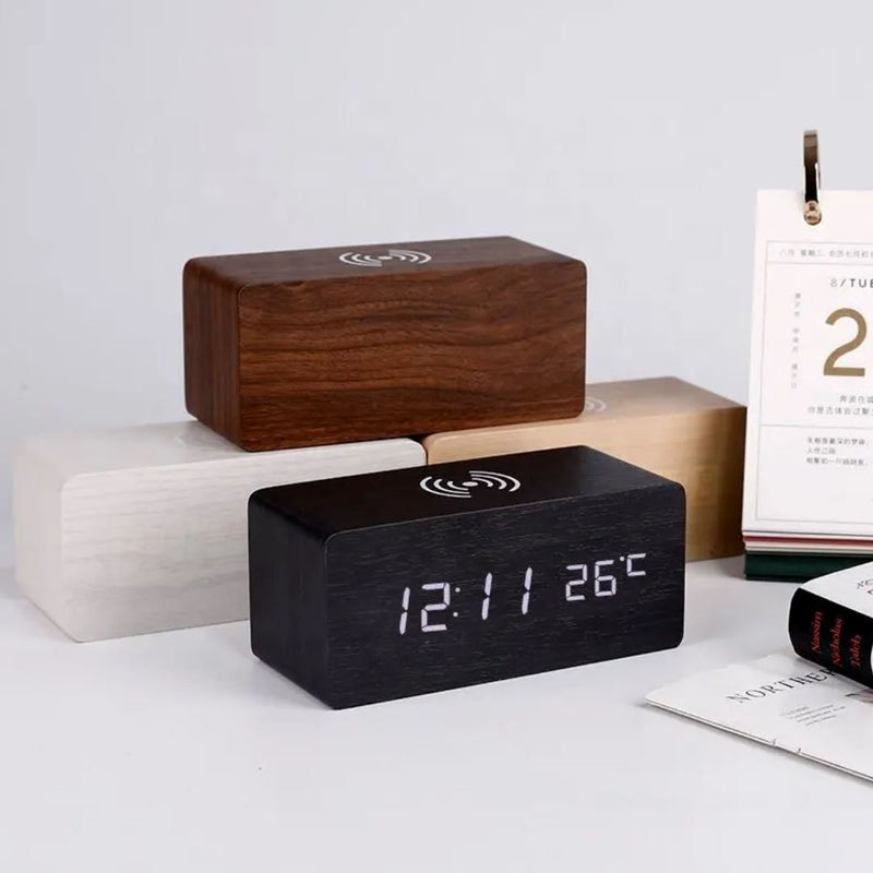 Relógio Digital de Madeira | Carregador de Celular Sem Fio Relógio Digital de Madeira | Carregador de Celular Sem Fio | GA Loja Casa Inovare 